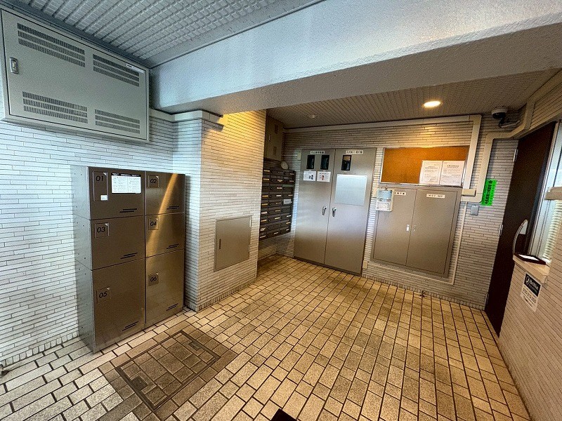 中銀桜新町マンシオン 共用部写真（エントランス）