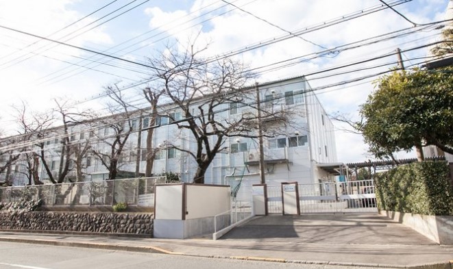 中銀桜新町マンシオン 中学校