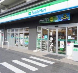 ブリシア横浜大口 コンビニ
