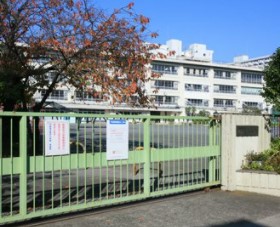 コスモ川崎グランデュール 小学校