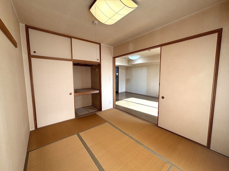 ライオンズヴィアーレ横濱ベイ壱番館 内観写真（リビング以外の居室）