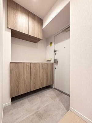 シャンボール三田 現地写真（玄関）