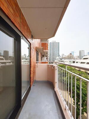 シャンボール三田 現地写真（バルコニー）