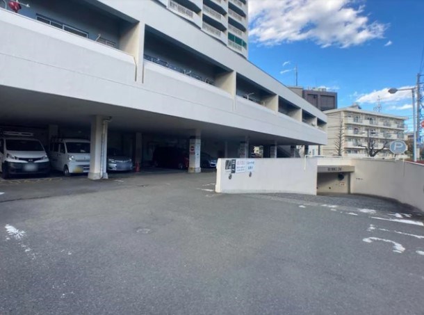 キャッスル共進マンション  共用部写真（駐車場）