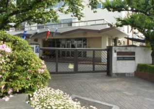 キャッスル共進マンション  中学校