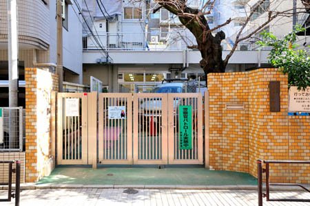 本郷パーク・ホームズ 幼稚園