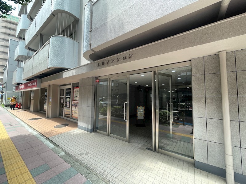 上馬マンション 共用部写真（エントランス）