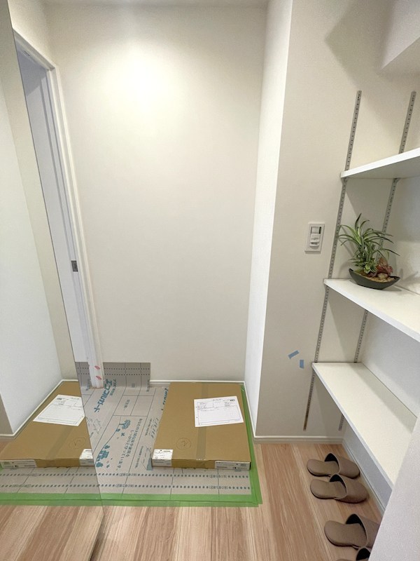 上馬マンション 現地写真（玄関）