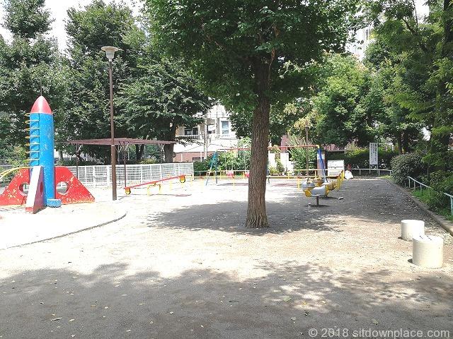 巣鴨第２ＳＹマンション 公園