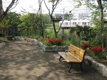 世田谷区中町１丁目 中古戸建 全1棟 公園