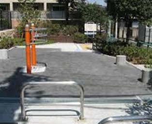 プラザ三軒茶屋 公園