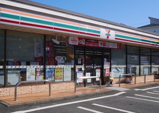 川崎市中原区井田３丁目　新築戸建　4号棟 コンビニ