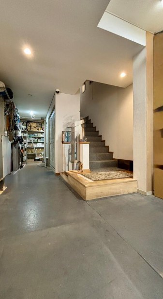 大田区中馬込１丁目 中古戸建 全1棟 現地写真（玄関）