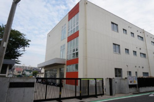 川崎市中原区市ノ坪　中古戸建　全1棟 小学校