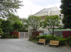 ライオンズマンション中目黒 幼稚園