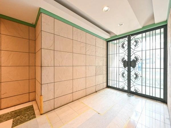 ルモンド代々木上原 共用部写真（エントランス）