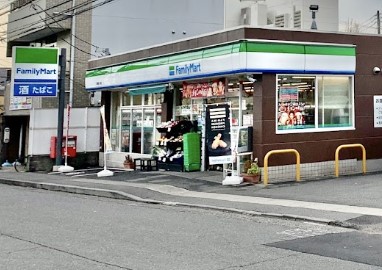 横浜市港北区下田町６丁目　新築戸建　全1棟 コンビニ