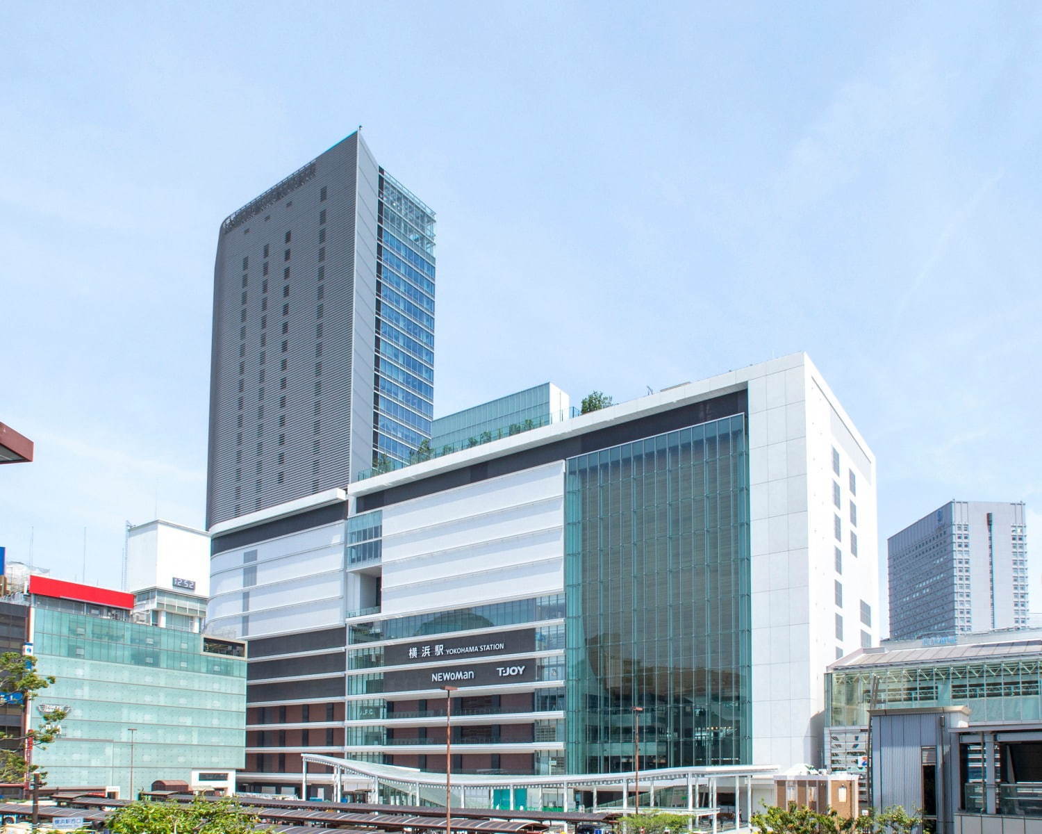 ＴＨＥ　ＹＯＫＯＨＡＭＡ　ＦＲＯＮＴ　ＴＯＷＥＲ ショッピング施設