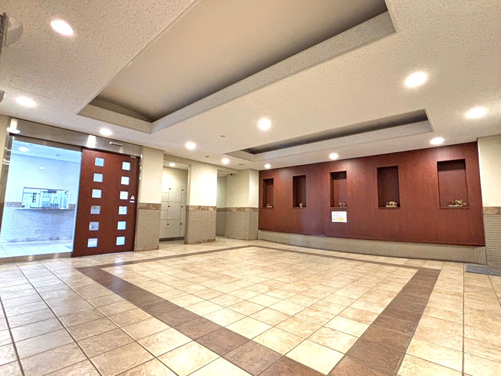 Ｄ’クラディア横浜マークス 共用部写真（エントランス）