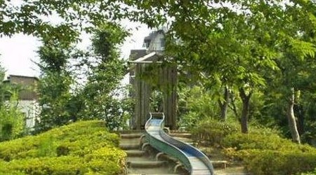 ステーションガーデンタワー 公園