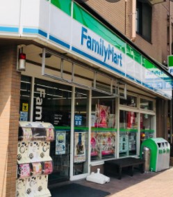 川崎市川崎区桜本２丁目　新築戸建　全1棟 コンビニ