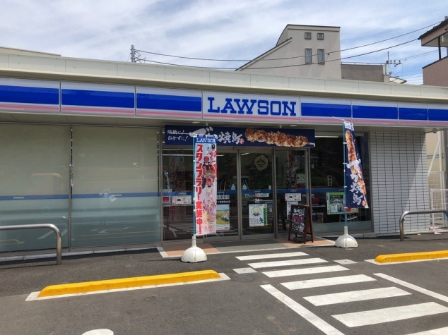 ミオカステーロ青葉台 コンビニ