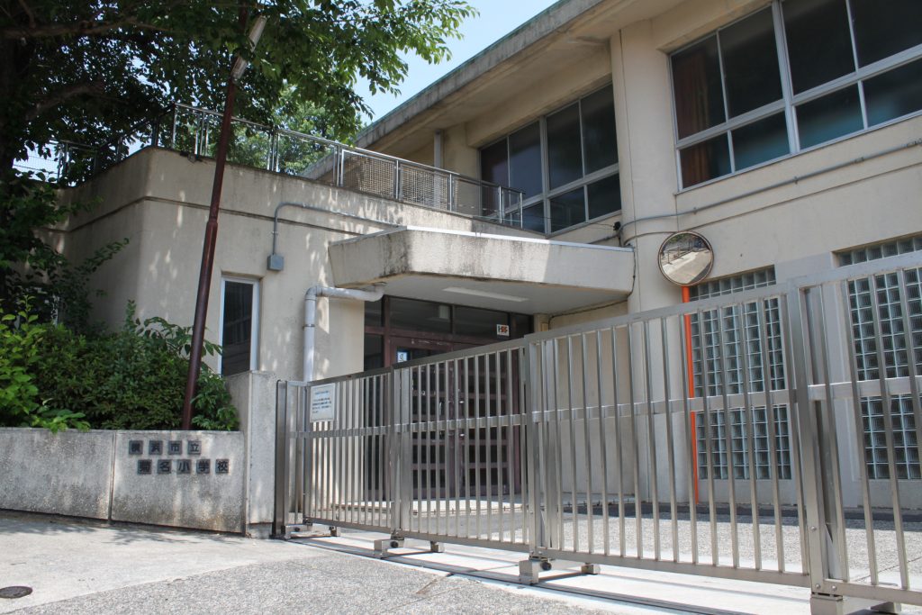 横浜市港北区篠原北１丁目　中古戸建　限定1棟 小学校