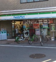 ワールドパレス武蔵小山Ⅱ コンビニ