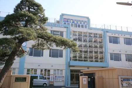 川崎市中原区上小田中５丁目　中古戸建　限定1棟 中学校