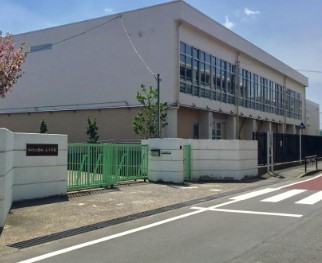 川崎市高津区下作延２丁目 中古戸建 全1棟 小学校