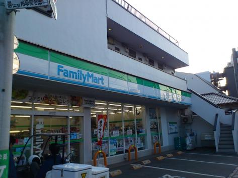 セレスト西荻窪 コンビニ