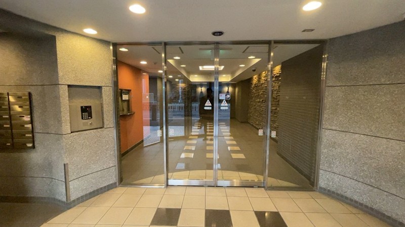 アールヴェール新宿弁天町 共用部写真（エントランス）