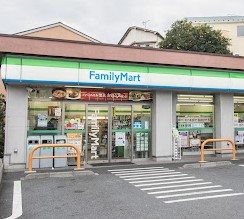ワールドパレス不動前 コンビニ
