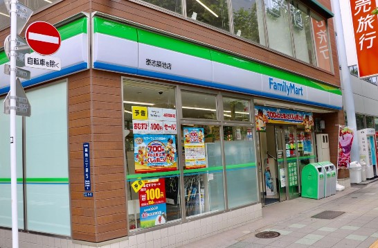 ファミール銀座イースト コンビニ