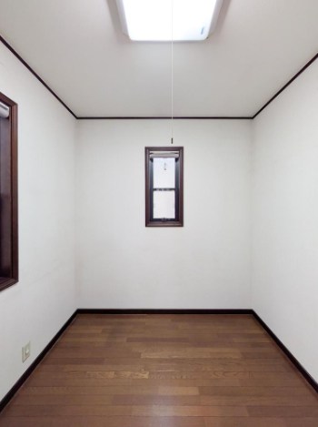 目黒区中目黒４丁目　借地権付き中古戸建　限定1棟 内観写真（リビング以外の居室）