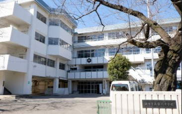 コナ・ヴィレッジ調布国領 中学校