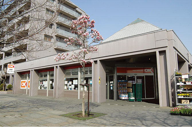 横濱山手テラス弐番館 スーパー