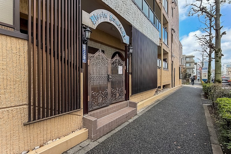 上野毛日伸マンション 共用部写真（エントランス）