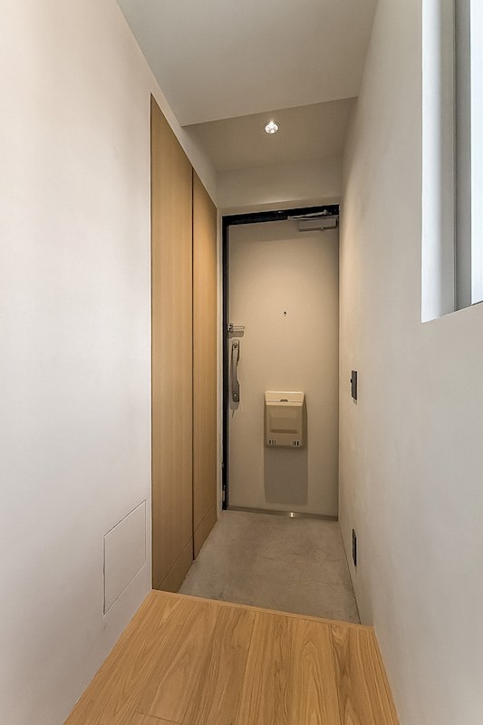 上野毛日伸マンション 現地写真（玄関）