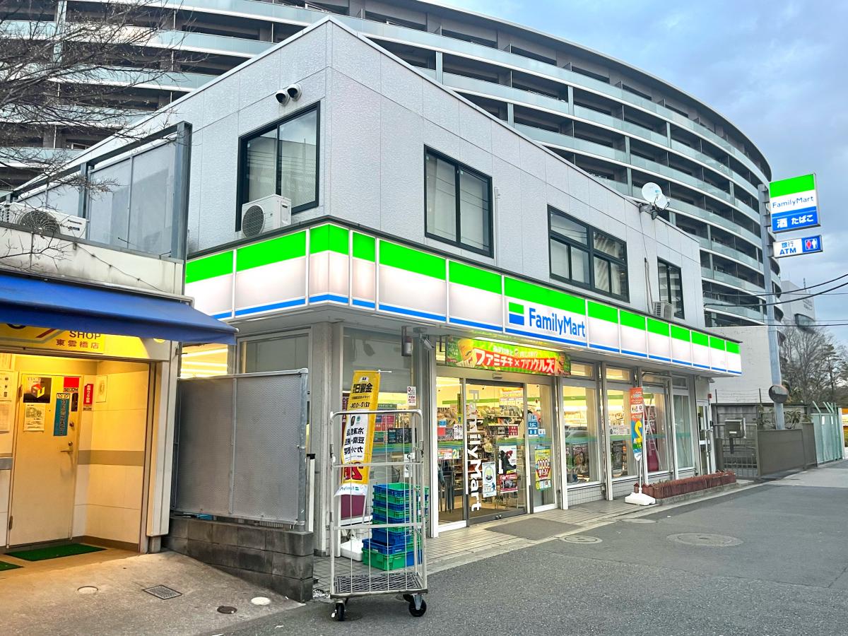 プラウドタワー東雲キャナルコート コンビニ