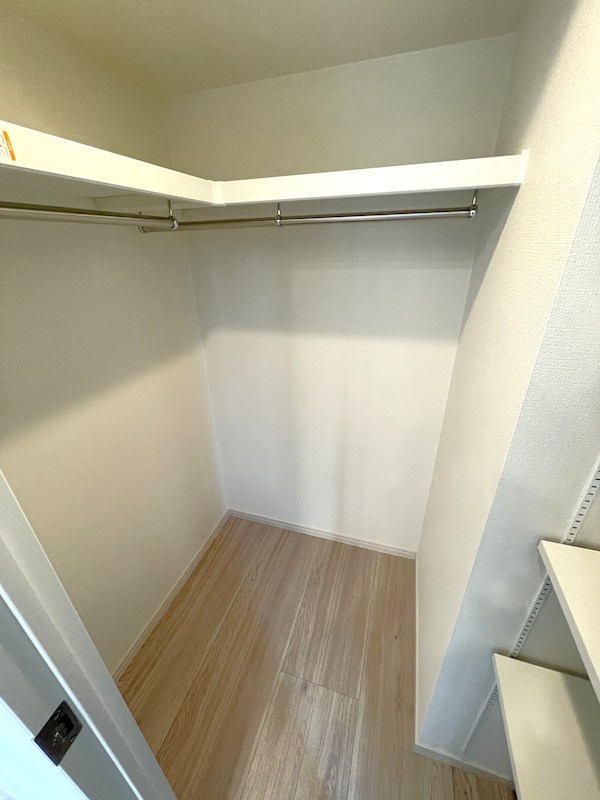 朝日マンション白金通り 内観写真（収納）