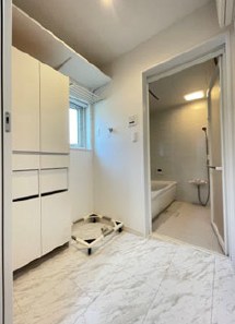 川崎市中原区木月３丁目　中古戸建　限定1棟 内観写真（洗面台・洗面所）