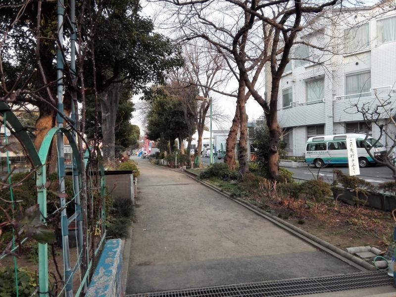 アルティフ・ガーデンズ川崎 公園
