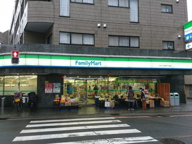 ライオンズガーデンテラス千歳烏山 コンビニ