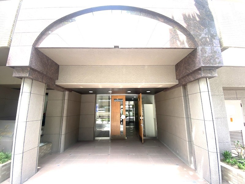 朝日シティパリオ西早稲田館 共用部写真（エントランス）
