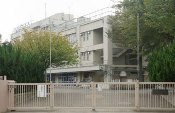 サンシャインハイツ 中学校