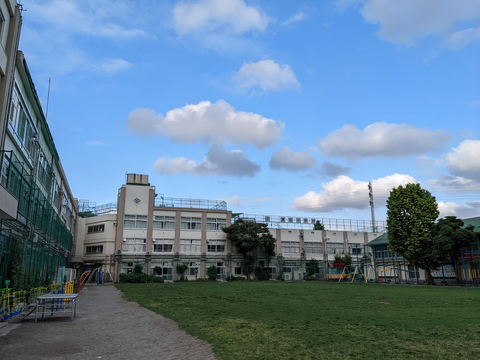 ＬＡＹＥＲＳ　ＨＯＵＳＥ杉並善福寺川公園 小学校