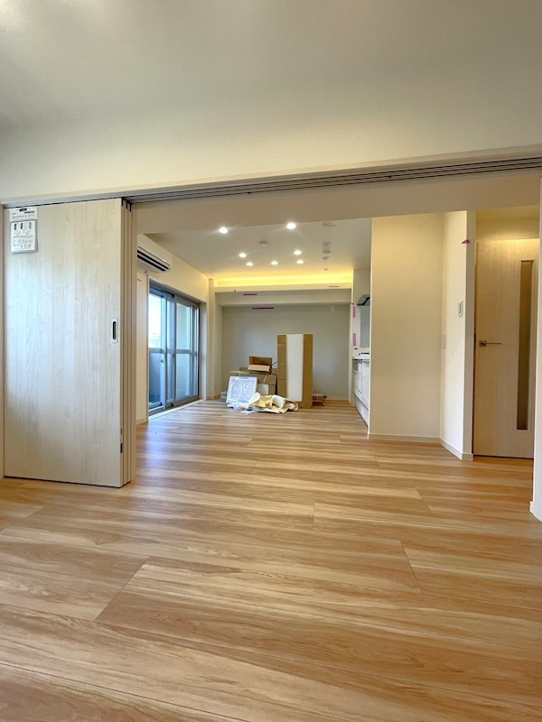 日商岩井碑文谷マンション 内観写真（リビング）