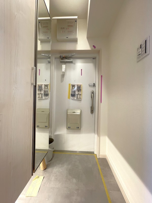 日商岩井碑文谷マンション 現地写真（玄関）