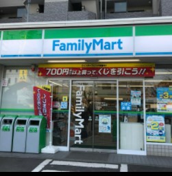 ブリシア新横浜 コンビニ
